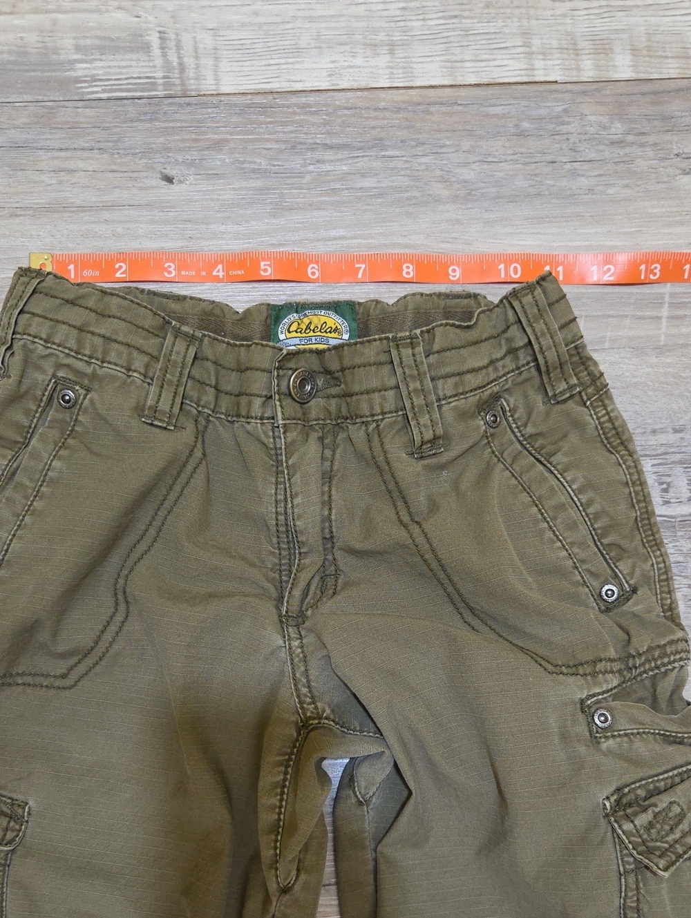 Cabela's for Kids Olive Green Cargo Pants w. Knee Reinforcement Size 10 Reg - Picture 4 of 7